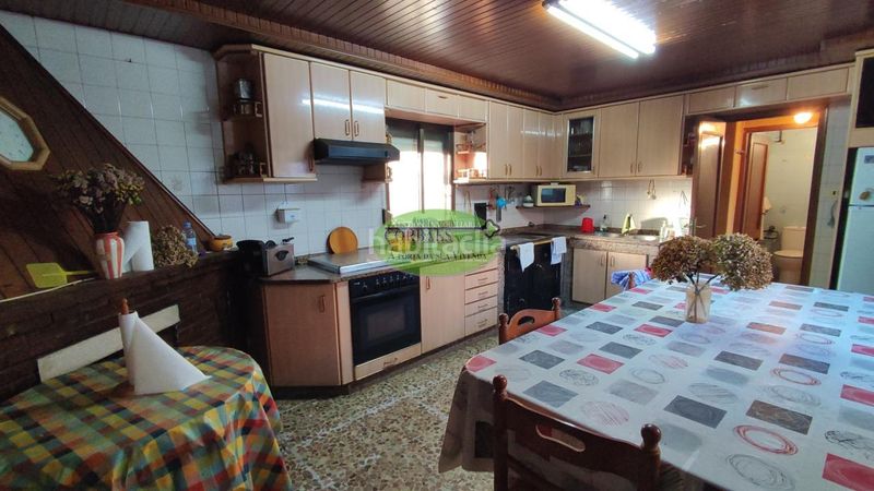 Foto f2aa357b-c520-4550-b55a-79e7f678ad8e. Casa en Bola (A)