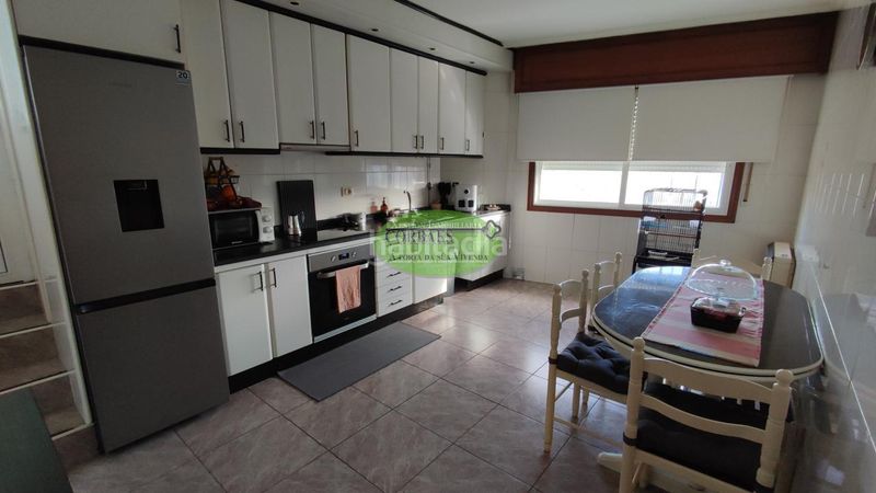 Foto 745f9f62-3b3d-45b4-80e1-3194c5f13201. Casa en Ramirás