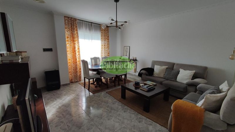 Foto e4e619de-e609-46b6-9ea9-1a4ec1dd1eec. Casa en Ramirás