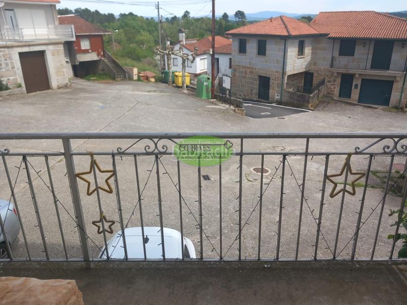 Foto caa9b422-933c-47f4-91b9-de90c1efe7e1. Casa amb aparcament a Barbadás