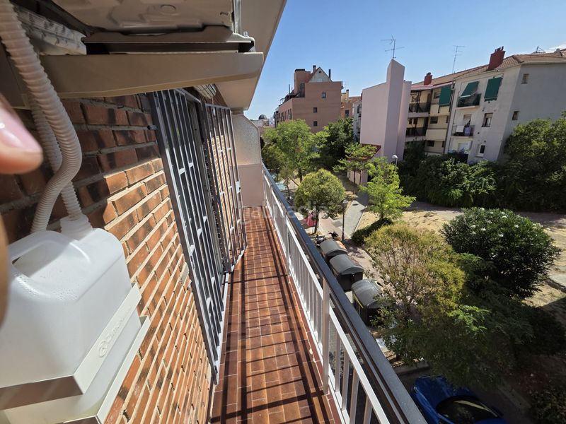 Foto 40639a00-50d7-4264-b3c7-00b63c06de4e. Pis a Palomeras Bajas Madrid