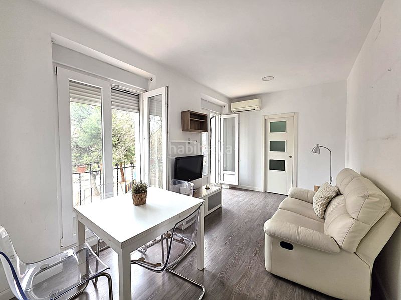 Foto 21e12cb7-935a-4280-9023-decdc9e10cfa. Pis amb calefacció a Palos de Moguer Madrid