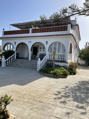 Casa a El Palmar. Primera línea en el palmar  parcela 855 m  5 unidades independie