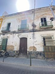 House in El Pino-Bajo de Guía. Casa en calle barrameda 72