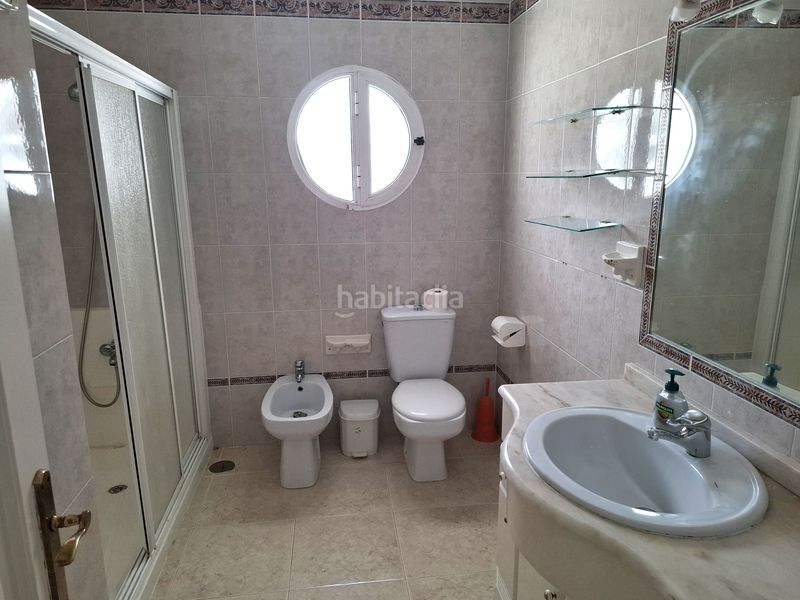 Foto f4bd3ed2-7090-4448-8a64-bc913facc646. Casa amb aparcament piscina a Los Gallos Chiclana de la Frontera
