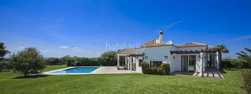 Foto d80a34a6-b59b-43a7-8362-0496bc87b6f0. Casa amb aparcament piscina a Benalup
