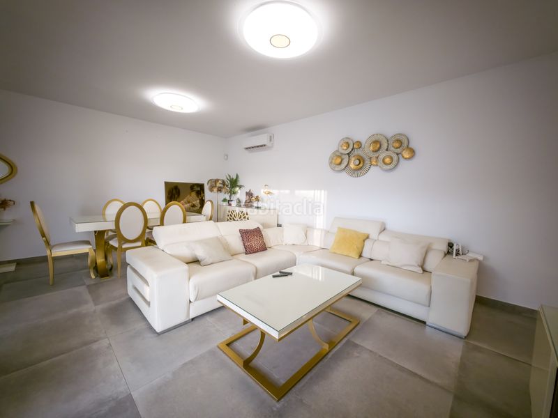 Foto 106d95b8-449f-47a1-80b5-7fca64f2075b. Casa amb aparcament piscina a Las Lagunas - Campano Chiclana de la Frontera