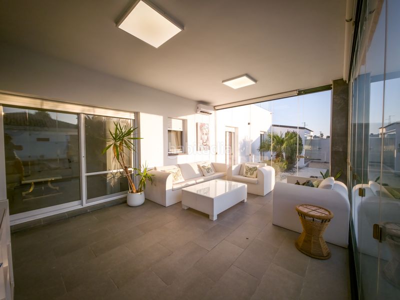 Foto a5bf4119-198c-4ed3-8b83-c3ee431d6a93. Casa amb aparcament piscina a Las Lagunas - Campano Chiclana de la Frontera