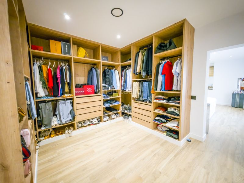 Foto 3ba04fbe-5f15-4253-8ca8-889750af251e. Casa amb aparcament piscina a Las Lagunas - Campano Chiclana de la Frontera