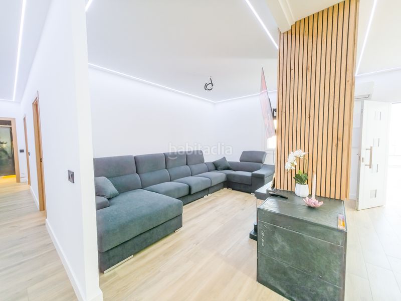 Foto d13fb7a3-d1ae-4c88-b316-4589f73b7017. Casa amb aparcament piscina a Las Lagunas - Campano Chiclana de la Frontera