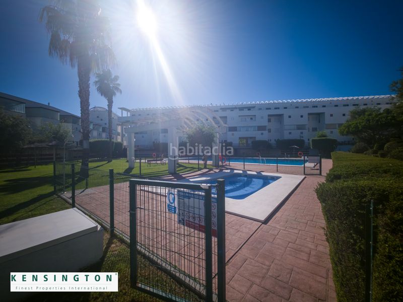 Foto 57ca7fae-ca86-45db-9e41-1a20d71be02a. Pis amb aparcament piscina a Costa Ballena Golf Rota