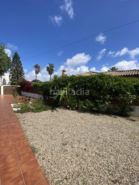 Foto 0f591f57-dd25-4bfa-a005-016be710bf56. Casa amb piscina a Los Gallos Chiclana de la Frontera