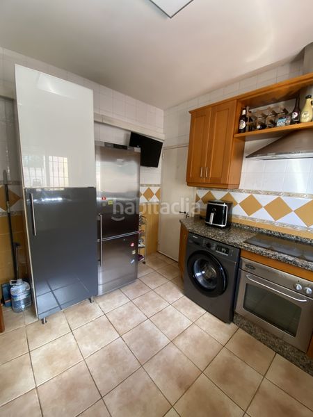 Foto 3ee0fcef-6180-4a13-8621-0908863d0667. Casa amb piscina a Los Gallos Chiclana de la Frontera