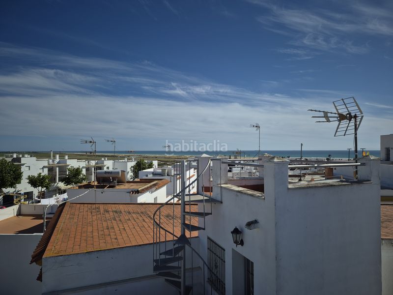 Foto 8488196a-4b6a-4132-a708-f12ba0b34786. Casa amb aparcament a Conil Conil de la Frontera