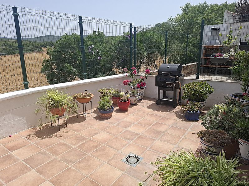 Foto 4418b687-456f-4ff3-81d9-5d86be0030f3. Casa amb aparcament piscina a Benalup