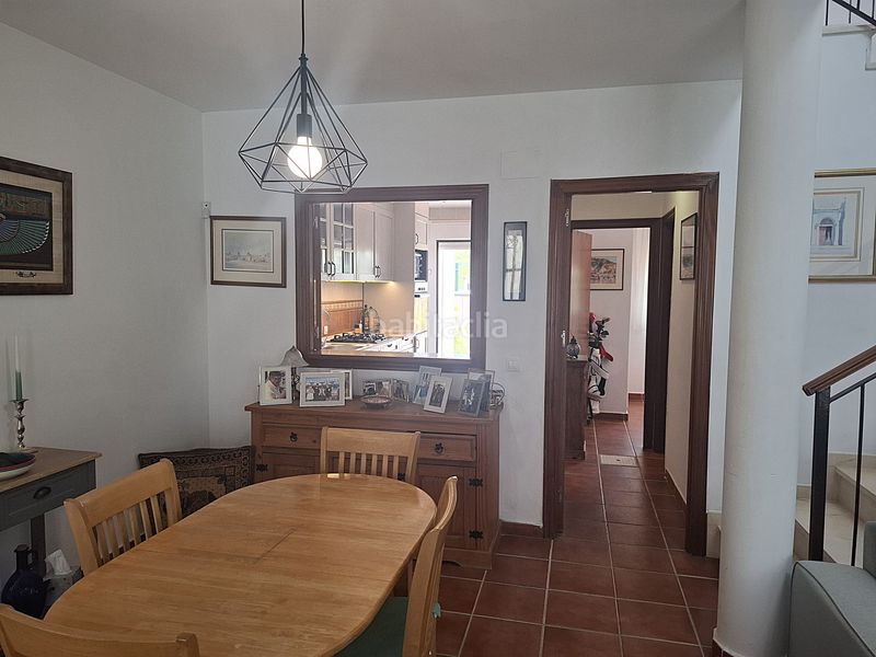 Foto c8e10738-8e32-41e0-9bc8-c1524fa4e21c. Casa amb aparcament piscina a Benalup