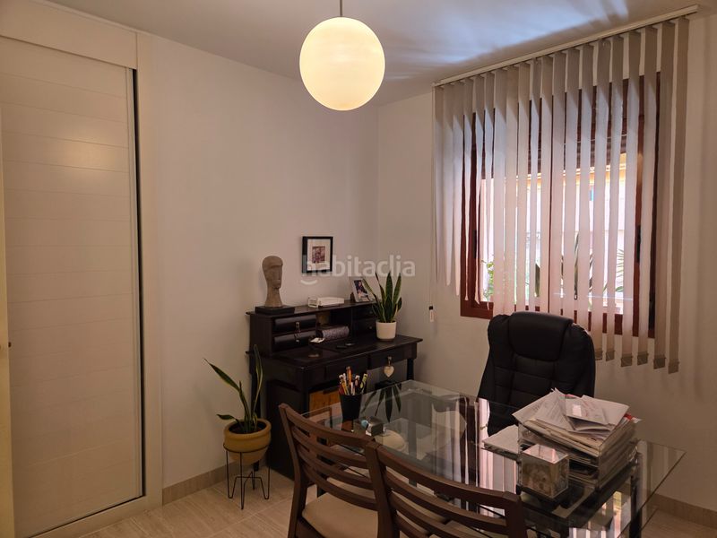 Foto ec1ad23f-f904-499d-b90c-6219f02c47fd. Pis amb calefacció aparcament a El Consul - Ciudad Universitaria - El Romeral Málaga