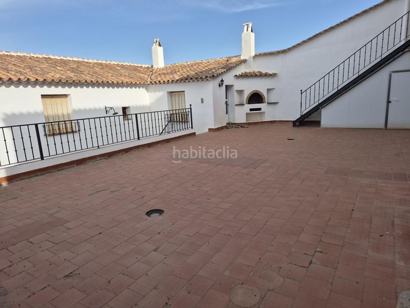 Foto 44431f36-99e7-4b18-be61-1c0f690b2ac9. Edifici a Pedro Muñoz