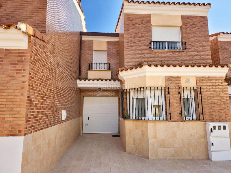Foto 396b88ad-21cc-4754-a12b-8255e84286dd. Casa amb aparcament piscina a Pedro Muñoz