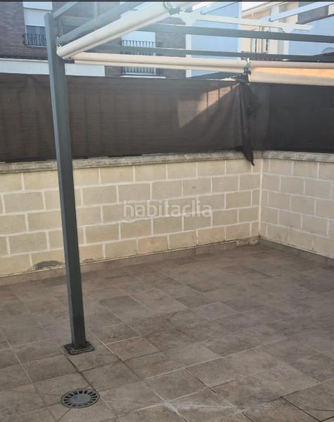 Foto ef9185a8-8884-4b75-8612-fa839cf7eaf6. Casa amb aparcament piscina a Pedro Muñoz