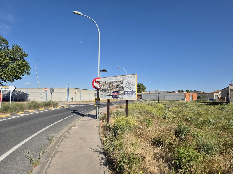 Foto ef6af82c-c242-44f1-8b03-5ef1ee47fa48. Terreny residencial a Pedro Muñoz