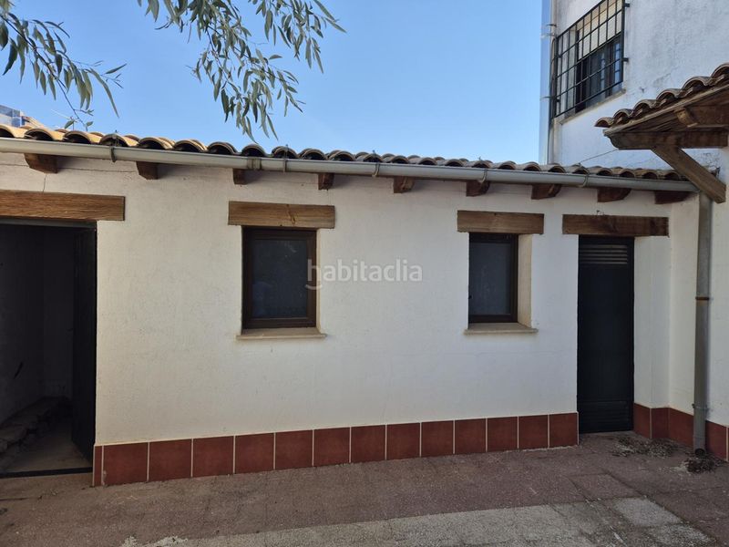Foto e85bf2f5-acc9-4c75-8424-ae362b7e8807. Masia amb piscina a Campo de Criptana