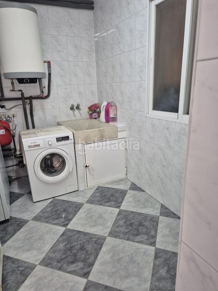 Foto 4c55bad1-4fb6-477f-94b6-2f3f19832ea9. Casa amb aparcament a Pedro Muñoz