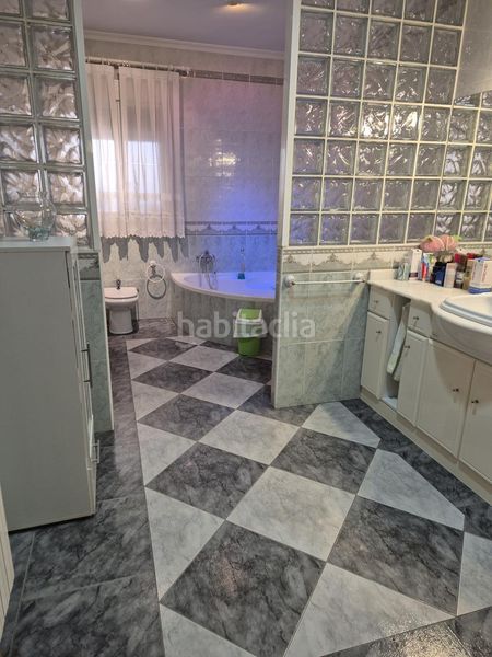 Foto ea3442c8-3b56-4285-8054-9e01baf2570c. Casa amb aparcament a Pedro Muñoz