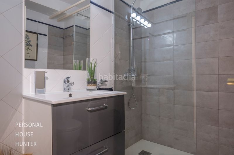 Foto 1176dbbb-326d-4596-a4f9-edfab57d0fd2. Casa adossada amb xemeneia calefacció aparcament piscina a Boadilla del Monte