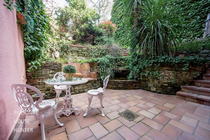 Foto 7ad509de-0e02-497d-9545-03f10fc5b485. Casa adossada amb xemeneia calefacció aparcament piscina a Boadilla del Monte