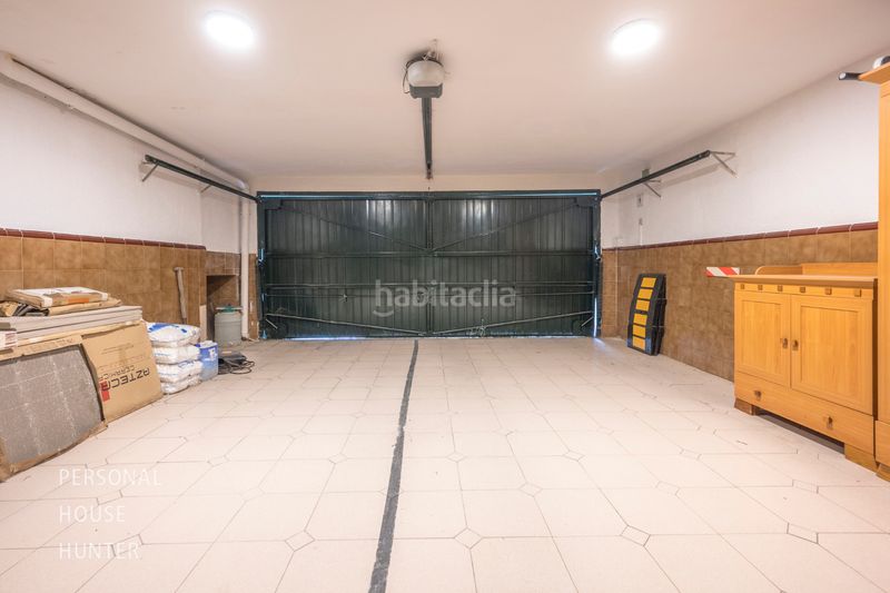 Foto 817f2cc9-b548-4375-81be-d44130466d58. Casa adossada amb xemeneia calefacció aparcament piscina a Boadilla del Monte