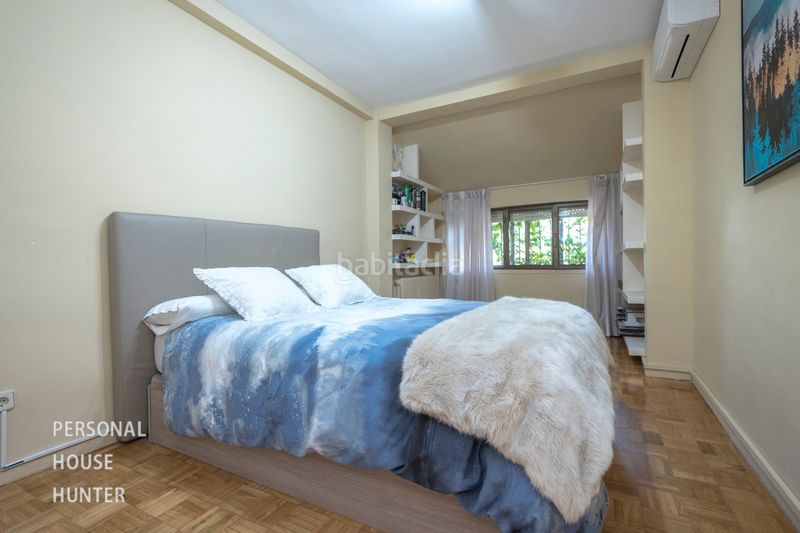 Foto d20d5c28-6b48-4da0-b092-64ac1749a8f2. Casa adossada amb xemeneia calefacció aparcament piscina a Boadilla del Monte