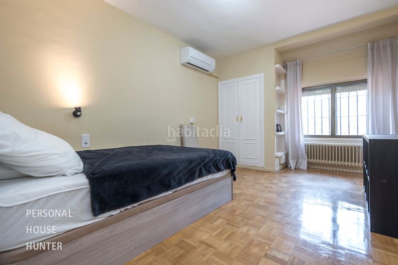 Foto ed45c406-0d19-497c-bd25-5707829eb306. Casa adossada amb xemeneia calefacció aparcament piscina a Boadilla del Monte