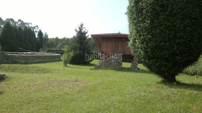 Foto 7c04fadd-dcd4-48e8-b139-ec16c9200480. Casa aparellada amb xemeneia calefacció aparcament a Cudillero