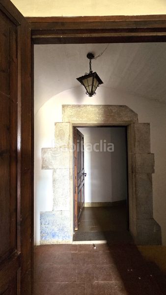 Foto edddb4ec-bcab-47ce-bf27-b9f94faf353b. Masia amb aparcament a Corçà