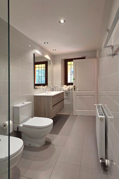Foto 12e8b2a1-9996-4318-9a8d-b00e2fe241e5. Lloguer apartament amb xemeneia aparcament piscina a Begur