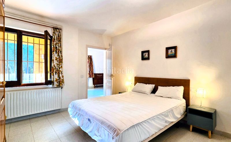 Foto 8ee18795-8a2f-4c05-ad0c-68959eb5fabb. Lloguer apartament amb xemeneia aparcament piscina a Begur