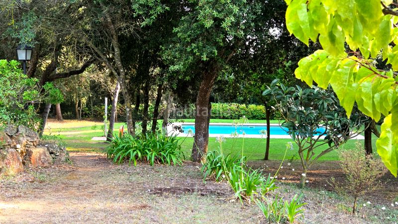 Foto c7294372-d0ae-440c-9012-546abc71ee2d. Lloguer apartament amb xemeneia aparcament piscina a Begur