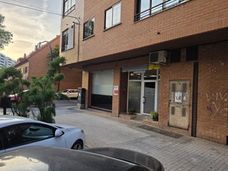 Lloguer Local Comercial  Carrer de dolores marqués. Bajo comercial benimaclet
