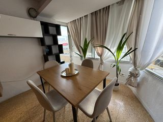 Lloguer Pis  Carrer del pintor vilar. Piso en alquiler zona trinitat