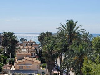 Apartament a La Zenia. Amplio apartamento de 101 m2 en la avenida de la playa  orihuela
