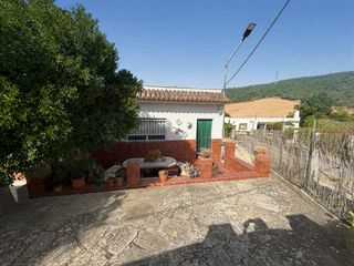 Masia a San José del Valle