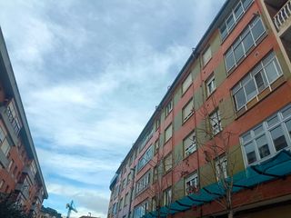 Etagenwohnung  Avenida de viella. Piso con patio en lugones