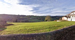 Finca rústica a Llanera. Parcela de 1.700 m² con proyecto y licencia en llanera.