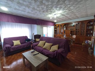 Pis  Calle astrónomo comas sola. Amplia vivienda luminosa en la florida baja a un paso de la plaz