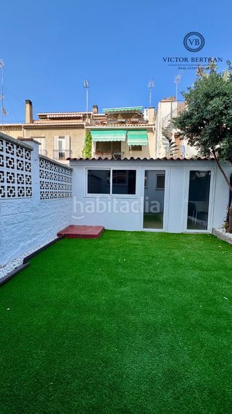 Foto 1935d8f2-3bb0-45e2-adb6-f3cbb7d79564. Casa aparellada a Centre Masnou (El)