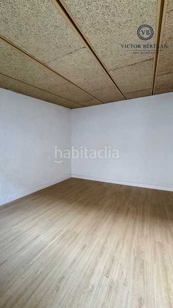 Foto fe18f7b3-8f73-404f-9eef-09e6b2bcf69a. Casa aparellada a Centre Masnou (El)