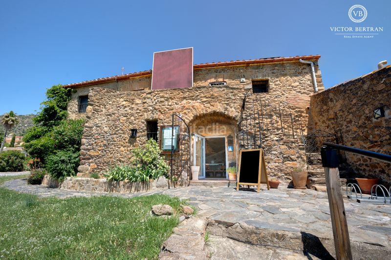 Foto 0818a83b-1697-45d2-8882-f20d7570c475. Masia amb calefacció aparcament piscina a Palau-saverdera