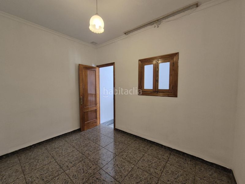 Foto ac83f63a-7495-4f6d-a762-af1a6117eabd. Haus mit parking in Berja