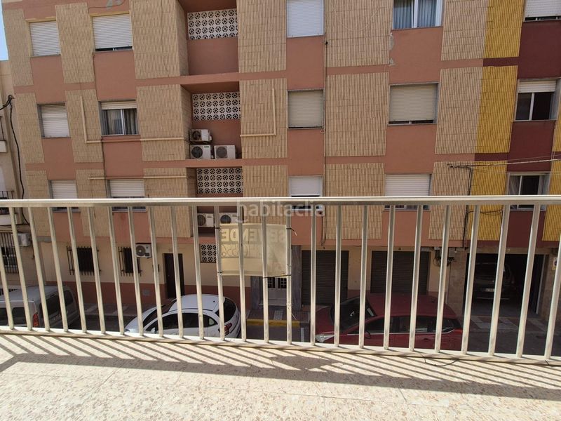 Foto cf1b2e23-487d-474d-9f47-2542420ff972. Pis amb aparcament a Adra